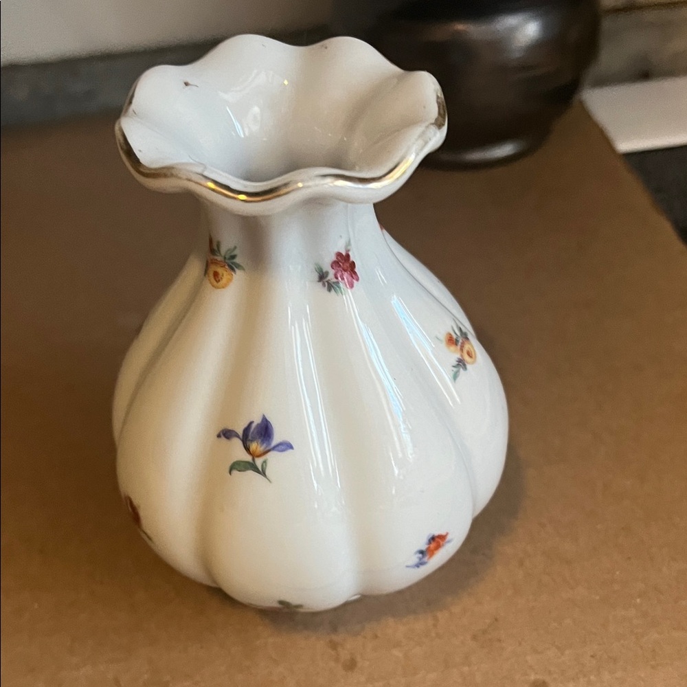 Floral White Ceramic Vase 4 1/4 inch Made in Hungary